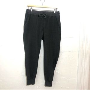 Athleta Work it Wool Blend Grey Lightweight Jogger Pants Sz 6 Hiking Athleisure